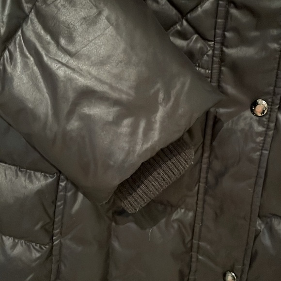 Women’s Guess Quilted Black Down Filled Hood Jacket size small - Picture 9 of 11